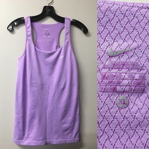 Nike Tank Top w/ built in bra